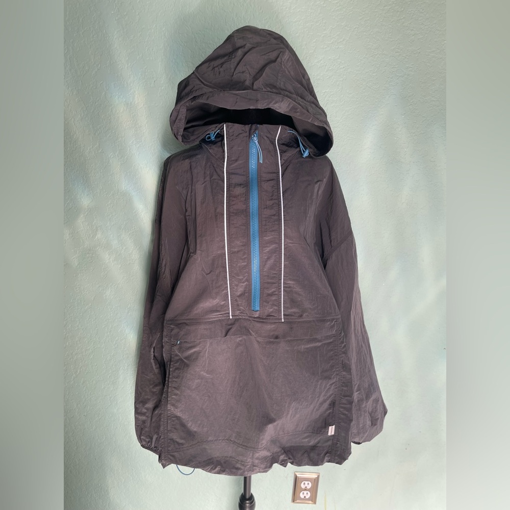 Fabletics Gray Windbreaker with Blue Details NWT - image 1